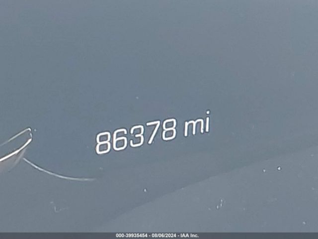 1GYS3BKJ9JR134045 Cadillac Escalade Luxury