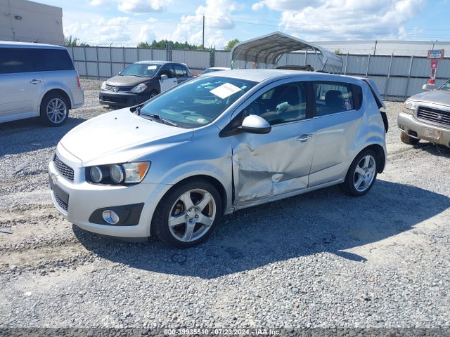 Chevrolet Sonic Ltz Auto 2016 1G1JE6SB4G4143200 Image 2