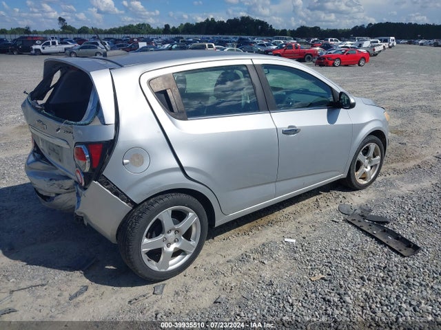 Chevrolet Sonic Ltz Auto 2016 1G1JE6SB4G4143200 Image 4