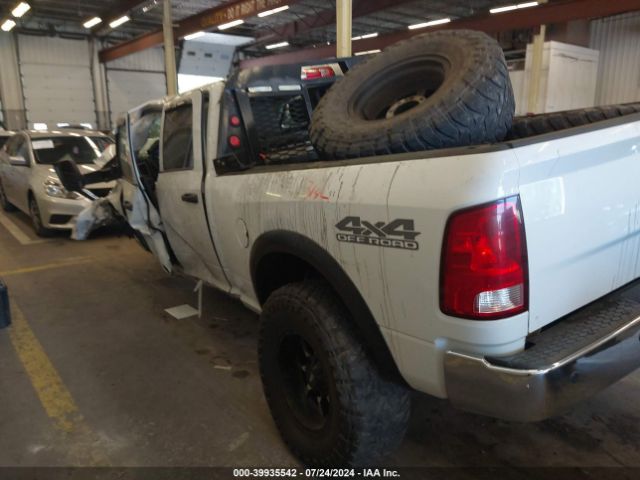3C6UR5CL9JG133161 RAM 2500 Tradesman  4x4 6'4 Box