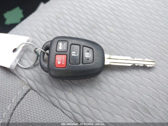 Toyota COROLLA LE 2016 2T1BURHE6GC716970 Image 11