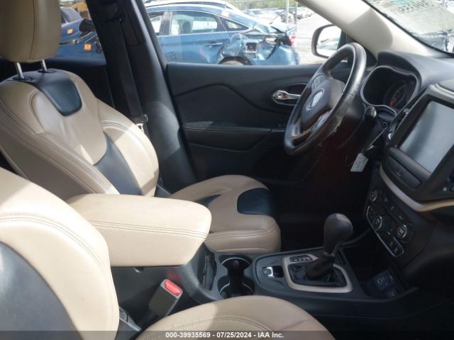 1C4PJLCB4GW297596 Jeep Cherokee Latitude