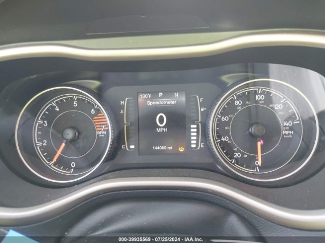 1C4PJLCB4GW297596 Jeep Cherokee Latitude