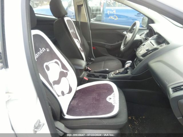 1FADP3F28GL208410 Ford FOCUS SE