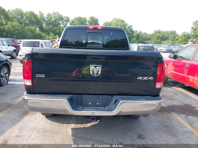 1C6RR7LGXPS575274 RAM 1500 Classic Slt  4x4 5'7 Box