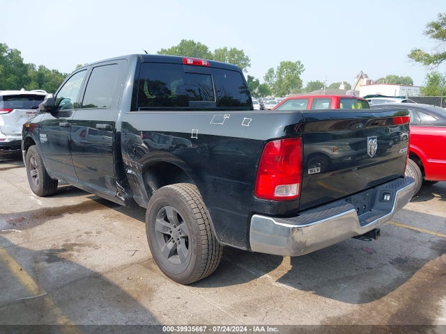 1C6RR7LGXPS575274 RAM 1500 Classic Slt  4x4 5'7 Box