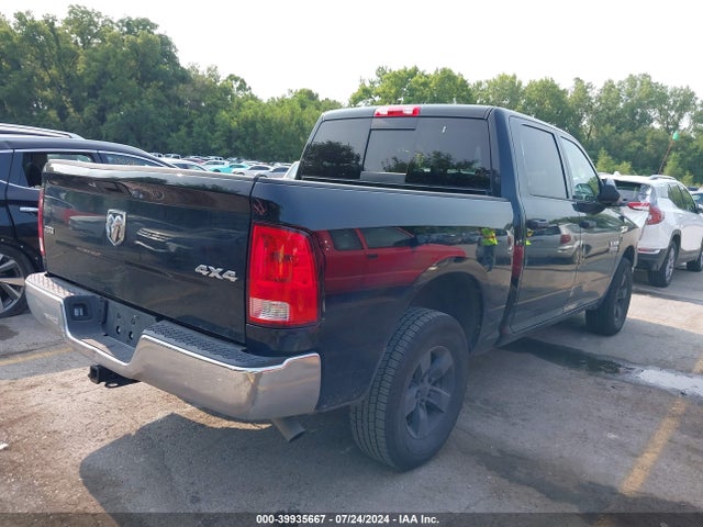 1C6RR7LGXPS575274 RAM 1500 Classic Slt  4x4 5'7 Box