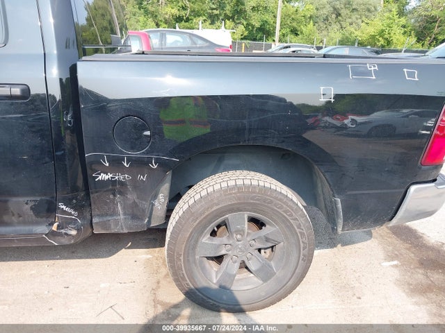 1C6RR7LGXPS575274 RAM 1500 Classic Slt  4x4 5'7 Box