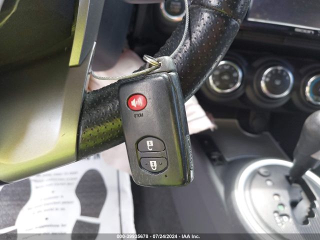 JTKJF5C77GJ020560 Scion TC