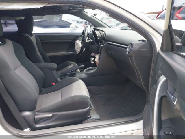 JTKJF5C77GJ020560 Scion TC