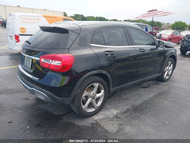 WDCTG4EB0JJ461473 Mercedes-Benz GLA 250