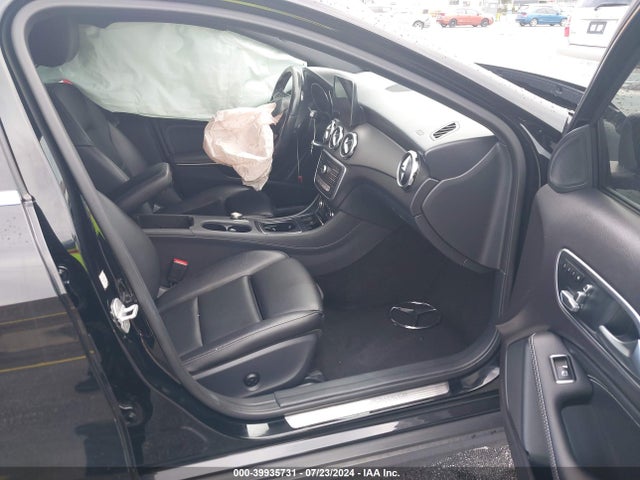 WDCTG4EB0JJ461473 Mercedes-Benz GLA 250