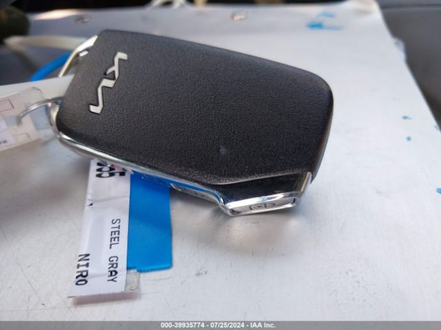 KNDCR3LEXP5033855 KIA Niro Ex Touring