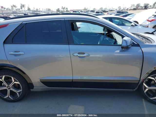 KNDCR3LEXP5033855 KIA Niro Ex Touring