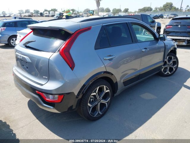KNDCR3LEXP5033855 KIA Niro Ex Touring