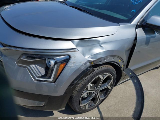 KNDCR3LEXP5033855 KIA Niro Ex Touring