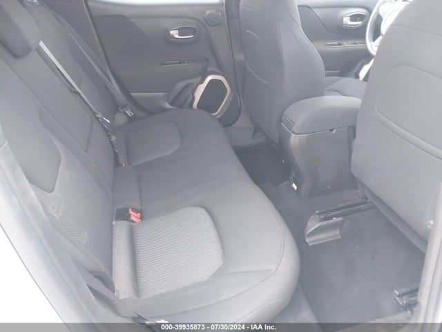 ZACCJBBT7FPC26777 Jeep Renegade Latitude