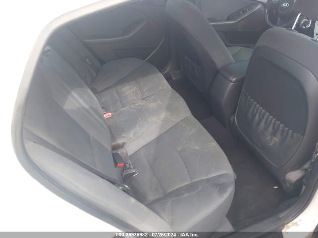 KIA Optima Lx 2015 KNAGM4A7XF5663915 Image 8