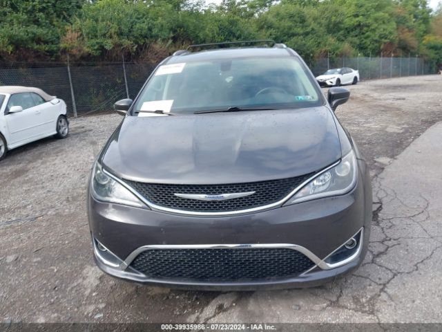2C4RC1BG8JR109179 Chrysler Pacifica Touring L
