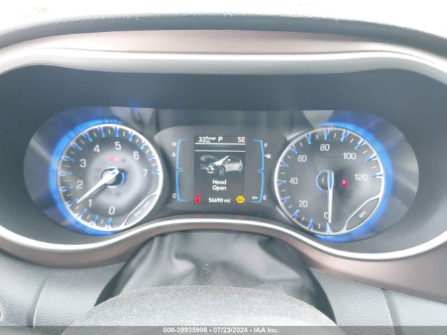 2C4RC1BG8JR109179 Chrysler Pacifica Touring L