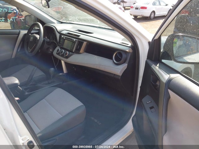 Toyota RAV4 LE 2014 2T3ZFREV6EW114134 Image 5