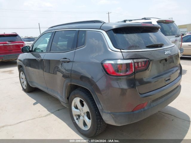 3C4NJCBB4KT637370 Jeep Compass Latitude