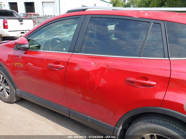 Toyota Rav4 Xle 2017 JTMRFREV8HJ125056 Image 14
