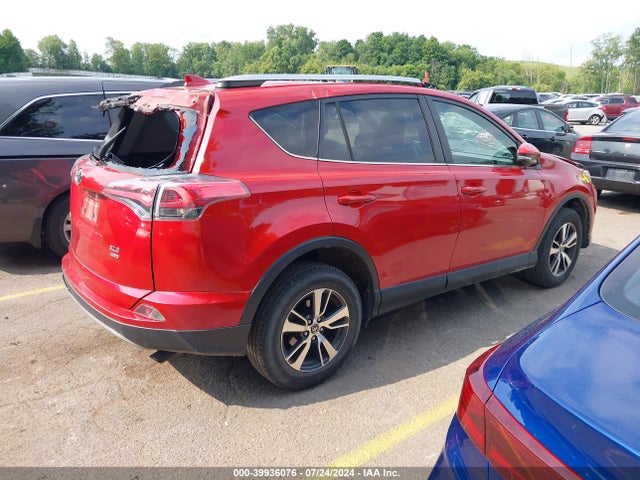 Toyota Rav4 Xle 2017 JTMRFREV8HJ125056 Image 4