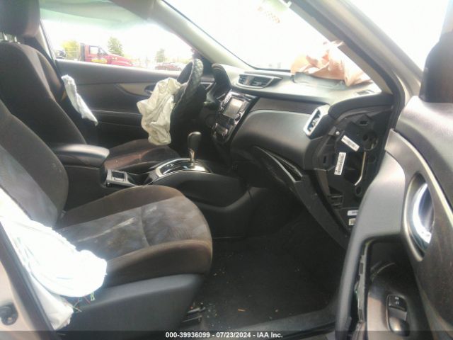 KNMAT2MV5FP571268 Nissan ROGUE SV