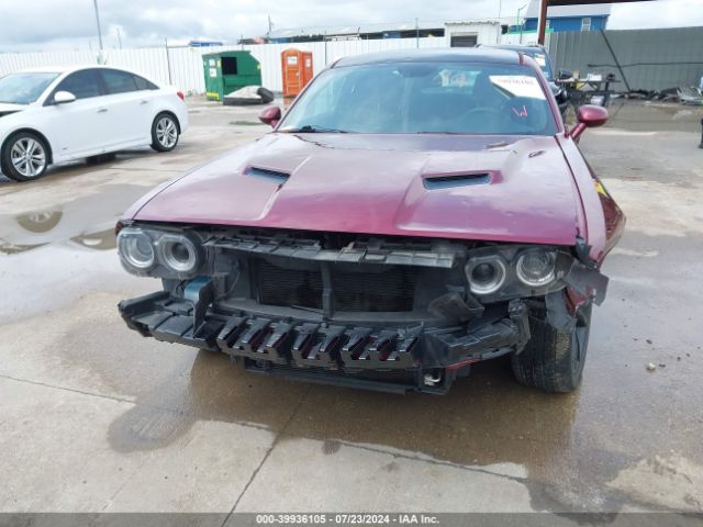 2C3CDZBT8JH252089 Dodge Challenger R/t