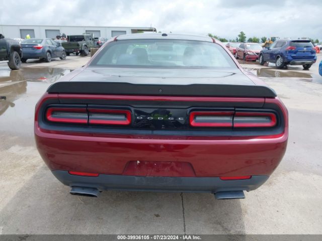 2C3CDZBT8JH252089 Dodge Challenger R/t