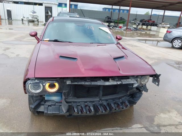 2C3CDZBT8JH252089 Dodge Challenger R/t