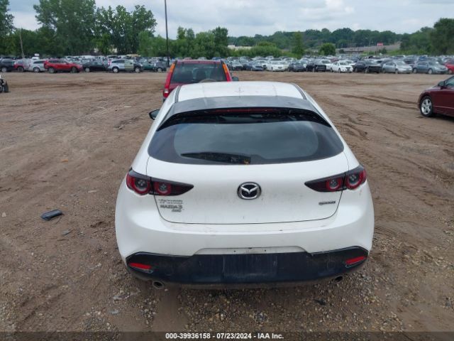 JM1BPBMMXK1125937 Mazda Mazda3 Preferred Package