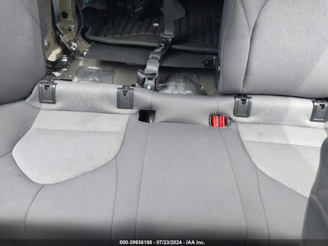 Toyota CAMRY LE 2022 4T1C11AK8NU673260 Image 8