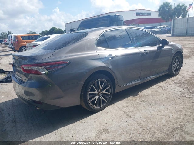 Toyota CAMRY XLE 2021 4T1F11AK2MU575871 Image 4