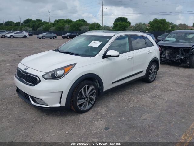 KNDCE3LC0J5109374 KIA Niro Touring