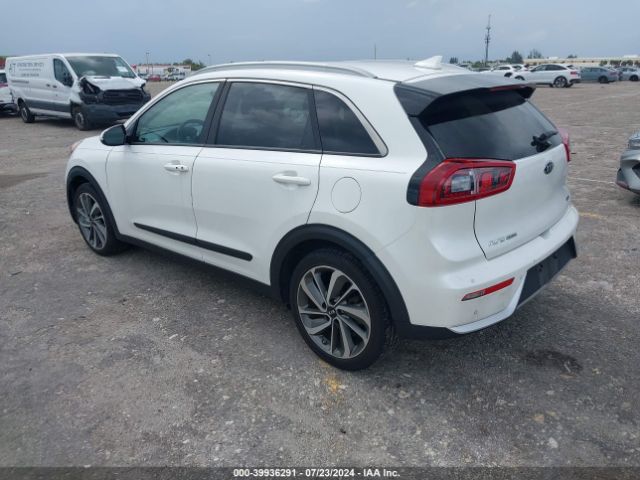 KNDCE3LC0J5109374 KIA Niro Touring