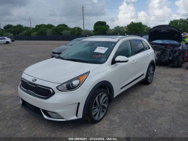 KNDCE3LC0J5109374 KIA Niro Touring