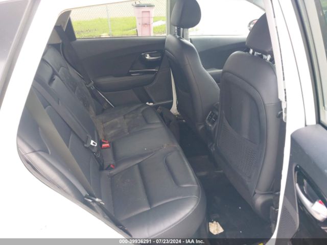 KNDCE3LC0J5109374 KIA Niro Touring