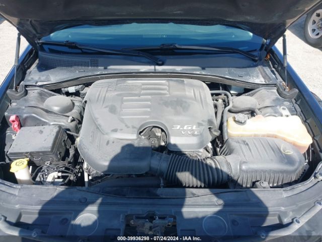 2C3CCAAG7KH601785 Chrysler 300 Touring