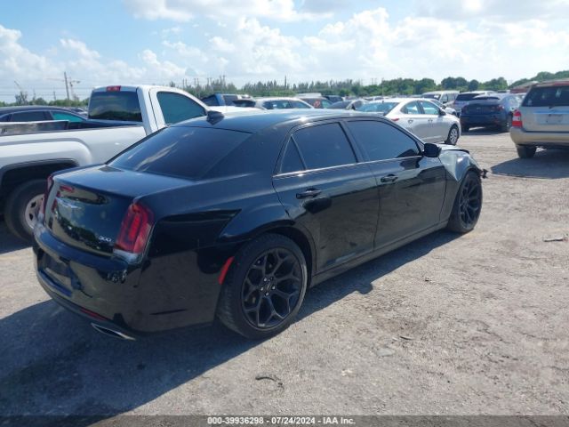 2C3CCAAG7KH601785 Chrysler 300 Touring