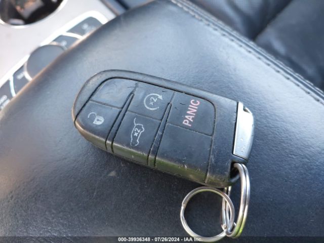 1C4RJFCG8FC704938 Jeep Grand Cherokee Overland