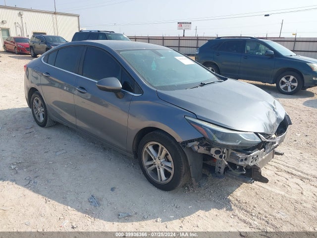2018 1G1BE5SM2J7217865 main image