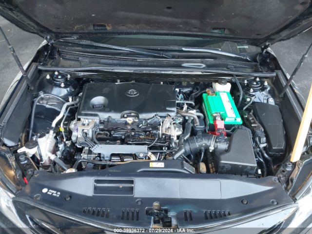 4T1B11HK5JU104782 Toyota CAMRY SE