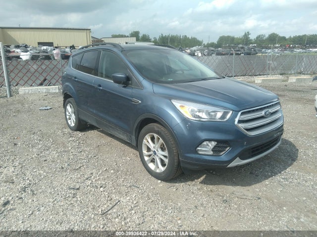 Ford ESCAPE SE 2018 1FMCU9GD5JUC74816 Image 1