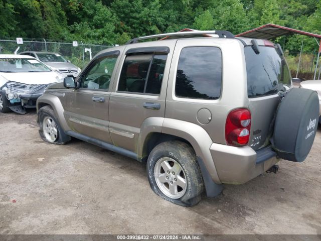 2005 JEEP LIBERTY 1J8GL58555W673463 Photo 2