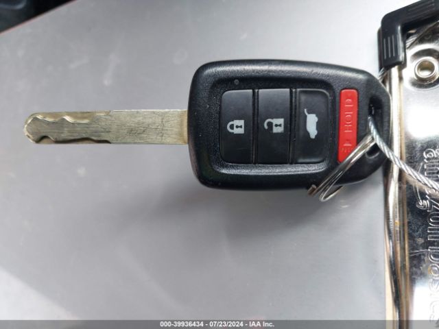 2HKRM3H39FH555150 Honda CR-V LX