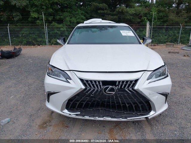 58AEA1C19PU031994 Lexus Es 300h Luxury