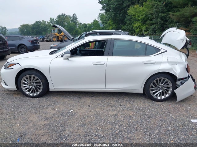 58AEA1C19PU031994 Lexus Es 300h Luxury