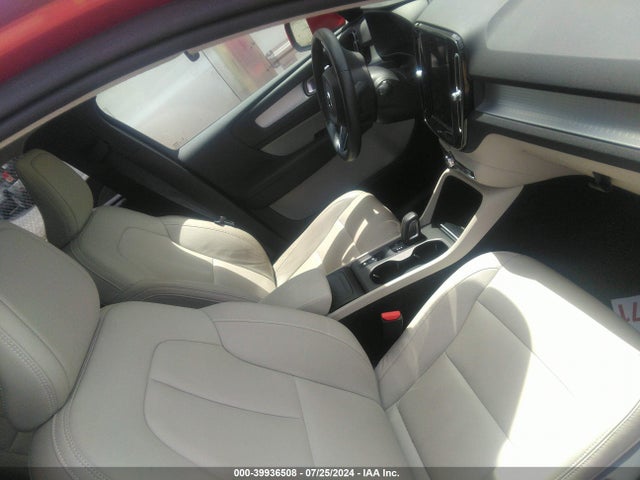 YV4162XZ7K2011682 Volvo Xc40 T5 Momentum/t5 R-design